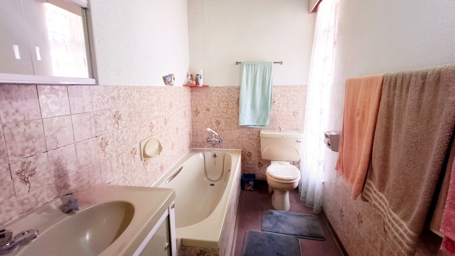 3 Bedroom Property for Sale in Vaalpark Free State